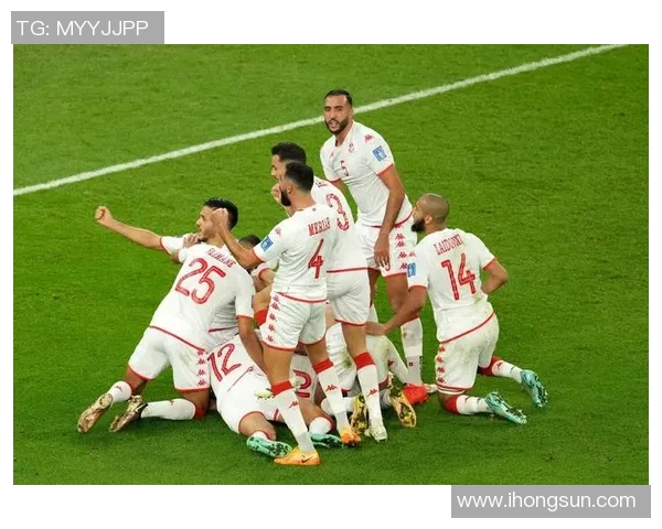 世界杯足球明星卡开包揭晓神秘球员引发球迷热议 世界杯足球明星卡开包揭晓神秘球员引发球迷热议